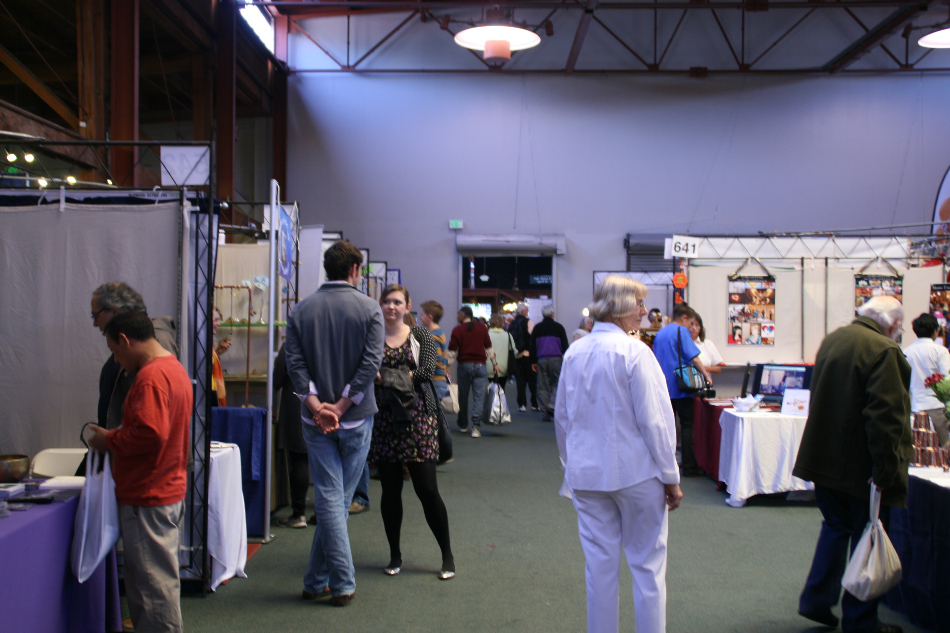 booths_new_living_expo_950x633